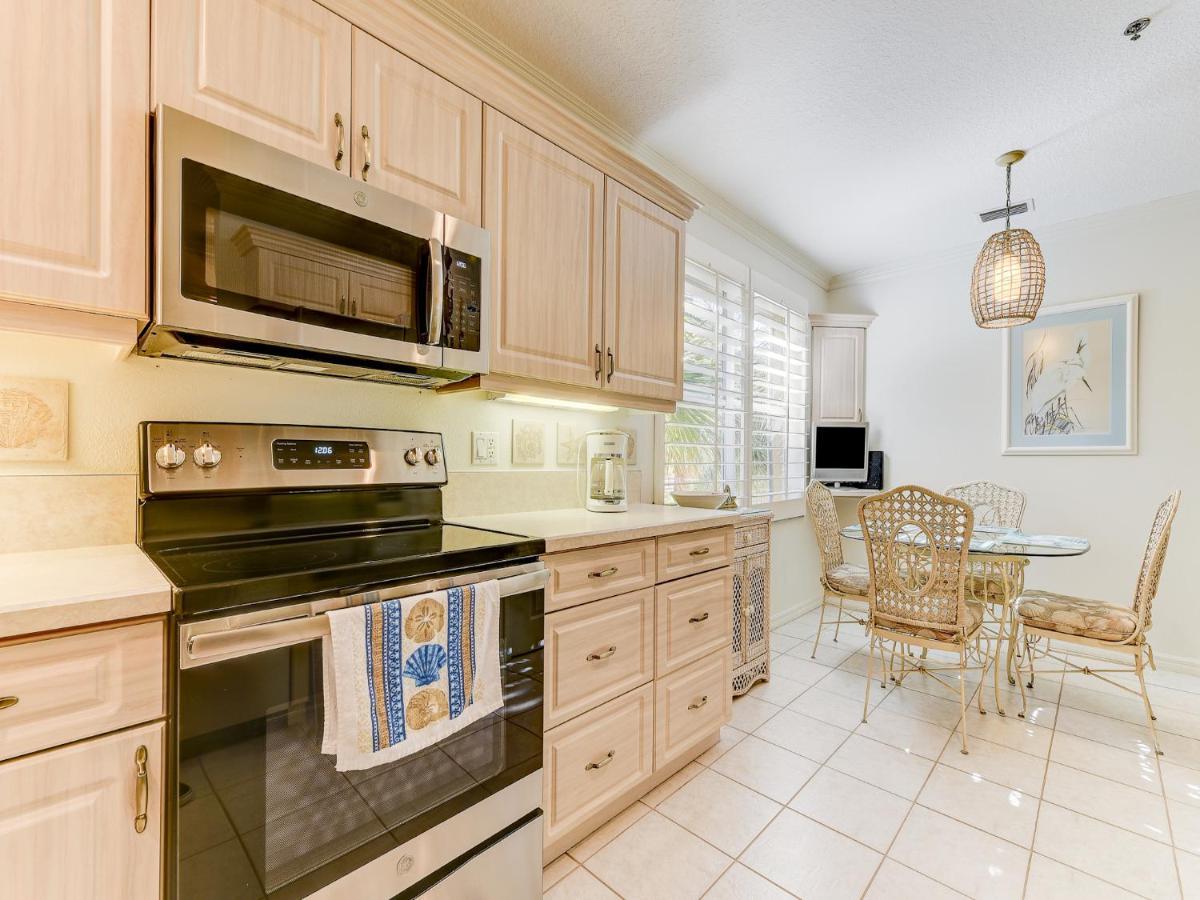 South Beach Club 205, 3 Bedrooms, Sleeps 6, Ocean View, 2Nd Floor, Elevator Flagler Beach Buitenkant foto